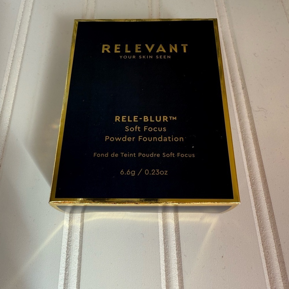 Relevant Rele-Blur Soft Focus Powder Foundation Inspire 22 NEW 870